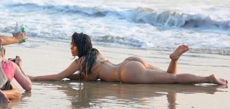 Kim-Kardashian-profite-de-la-plage-en-vacances-en-Thailande_exact1024x768_l.jpg